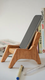 Mino - Phone Stand